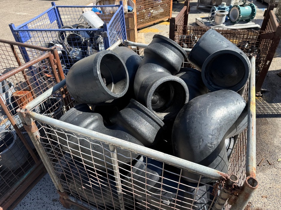 Pallet Cage of Mixed pipe fittings * STILLAGES NOT INCLUDED*