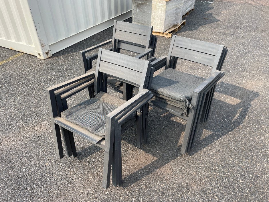 Outdoor Dining Chairs with Cushions Set