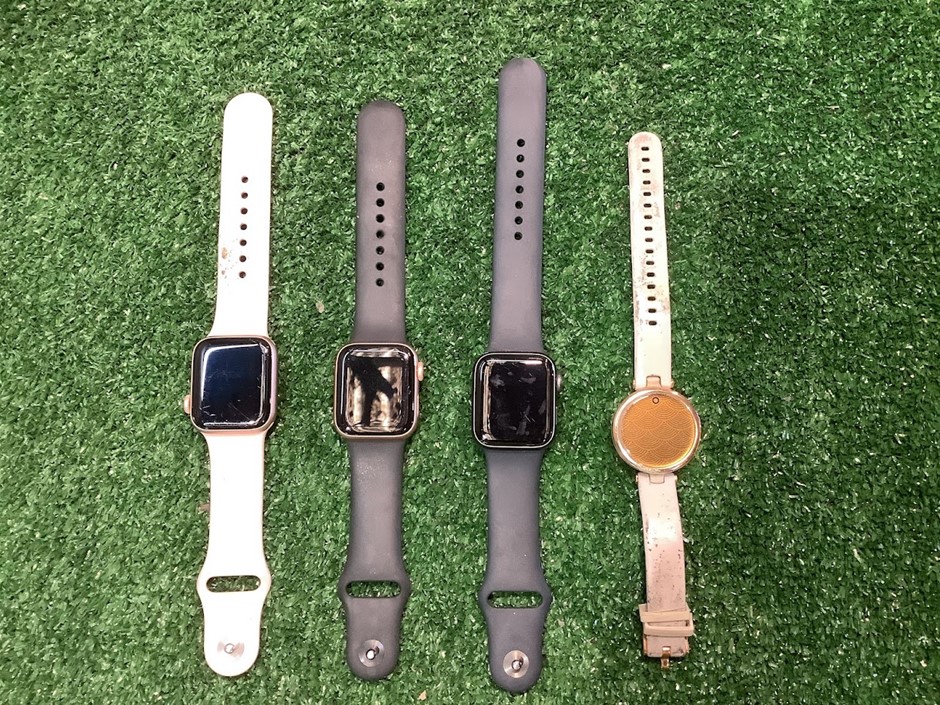 Apple Watch And Generic Round Smartwatch Assorted Smart Watches (Lot of ...