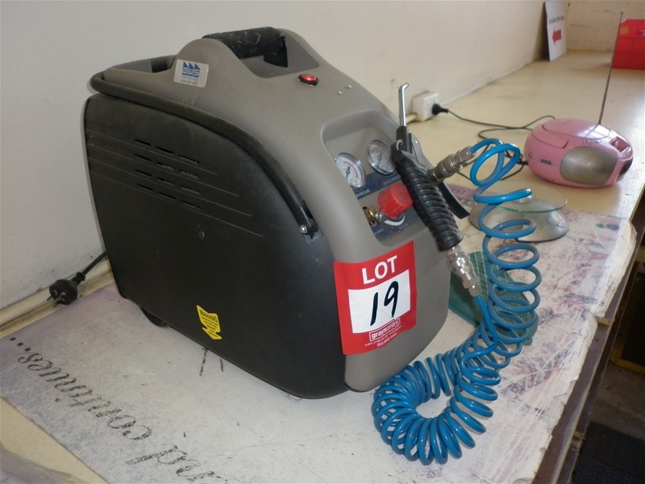 Air compressor "Spear & Jackson" Auction (00193006596) Grays Australia