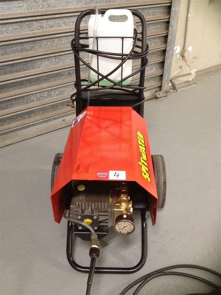 Spitwater HP110 pressure washer, 240 volt, Interpump W140 1650 psi high
