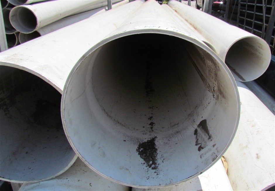 Qty of 1 x Vinidex PVC Pipe 300mm x 6mtrs Auction (00117102042