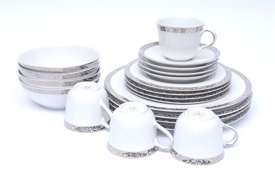 New Royal Doulton Shimmer 20 Piece Set
