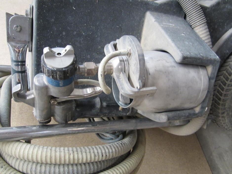 Graco HVLP 4900 fine finish sprayer Auction (00157001319) Grays