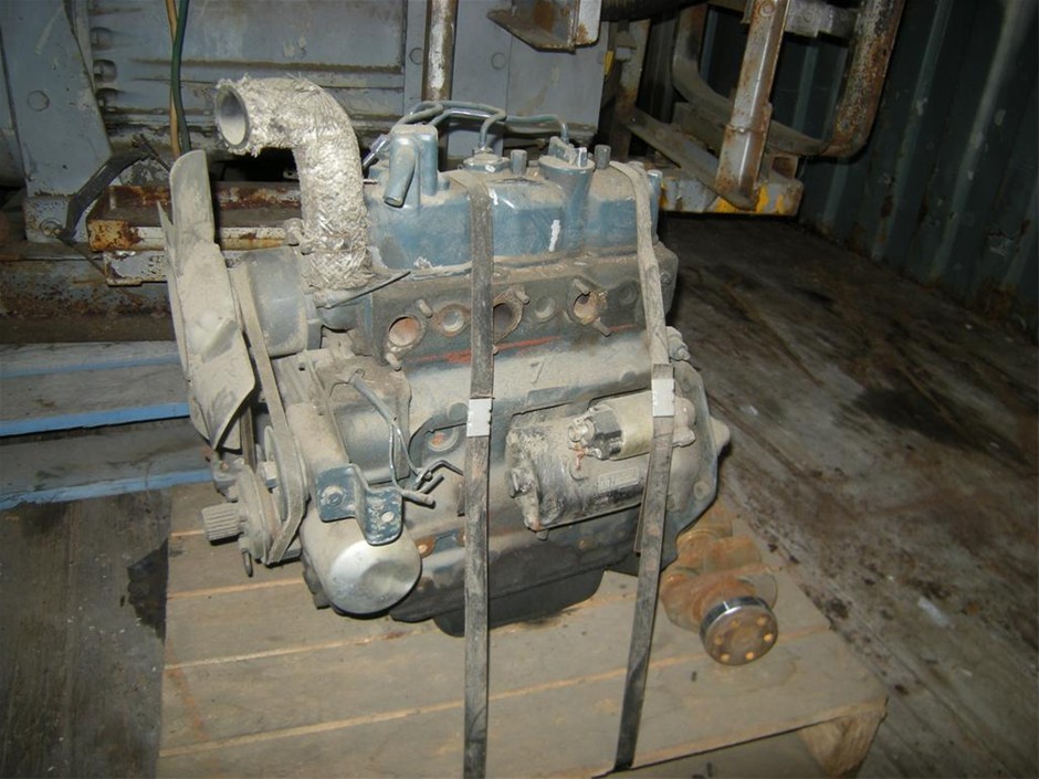 Kubota 20 hp 3 cyl diesel engine plus spares, suit rebuild (167782-19 ...