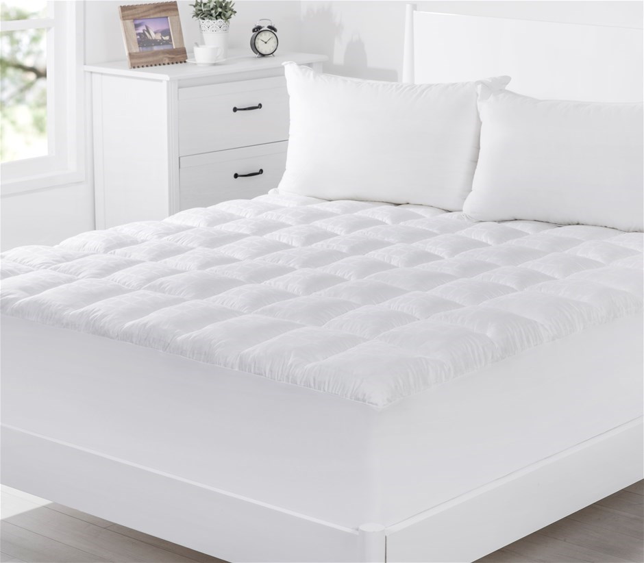 Dreamaker 550GSM Ball Fibre Mattress Top