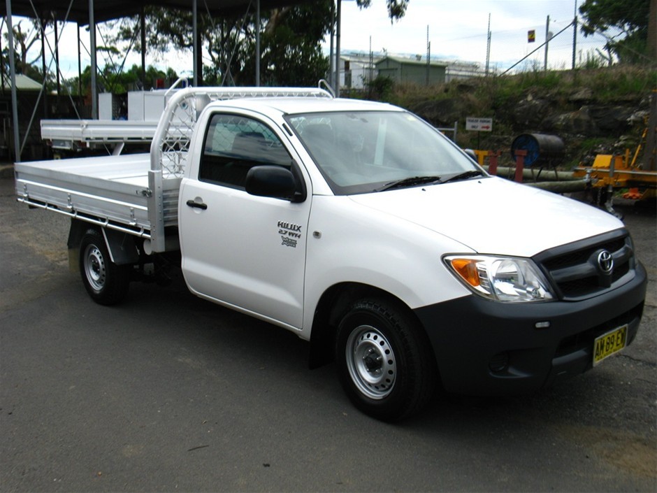 2006 Toyota Hilux Work Mate 4x2 TGN16R w