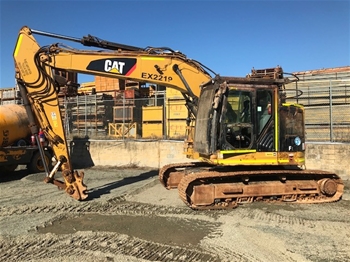 2016 Caterpillar 325F LCR Hydraulic Excavator