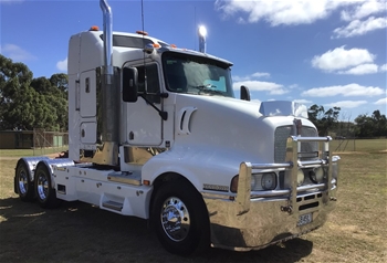 2005 Kenworth 604 6 x 4 Prime Mover Truck