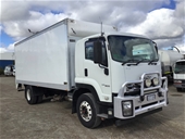 2016 Isuzu FVD300 4x2 10 Pallet Van Body Truck (with RWC)