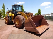 2017 Caterpillar 980M Wheeled Loader with Bucket 