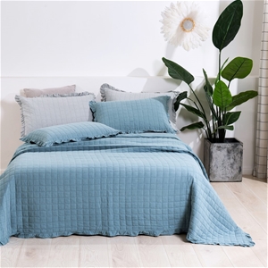 Dreamaker Premium Quilted Sand Wash Cove