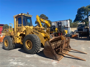Caterpillar 950E Wheel Loader with Forks