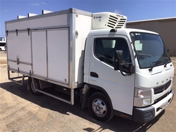 2014 Mitsubishi Fuso Canter L 7&#47;800 4x2 Refrigerated Body Truck