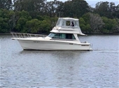 Mariner 3400 Flybridge Cruiser Boat, Twin 5.7L V8 Mercruiser